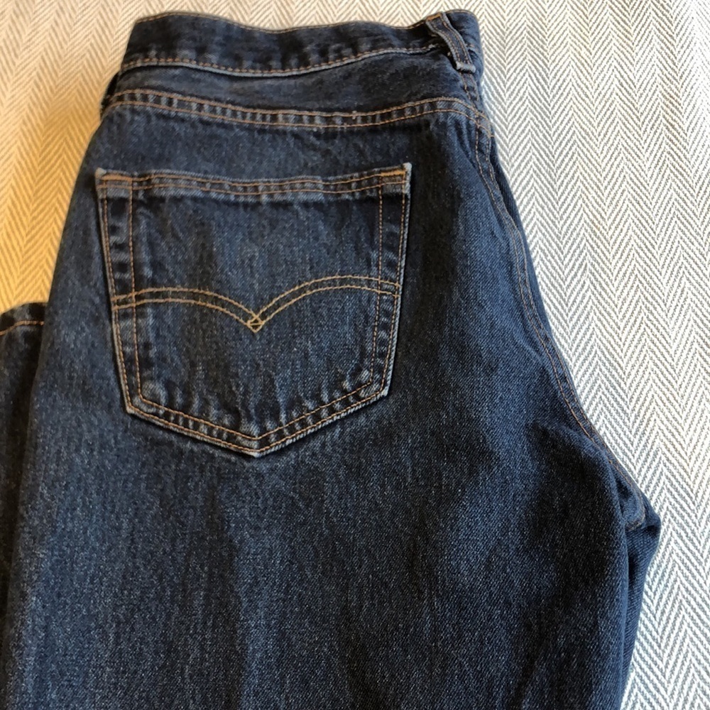 LEVI’s 550 34 X 32 Relaxed Fit Used - Picture 15 of 16